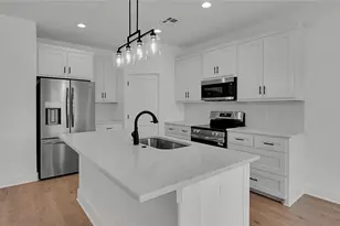 806 S Avenue Q, Clifton, TX 76634 - Photo 13