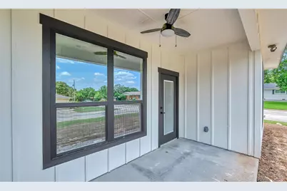 806 S Avenue Q, Clifton, TX 76634 - Photo 35