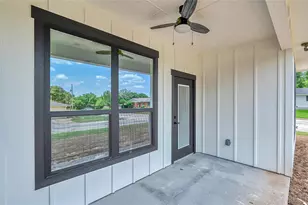 806 S Avenue Q, Clifton, TX 76634 - Photo 35