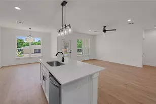 806 S Avenue Q, Clifton, TX 76634 - Photo 19