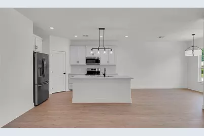 806 S Avenue Q, Clifton, TX 76634 - Photo 11