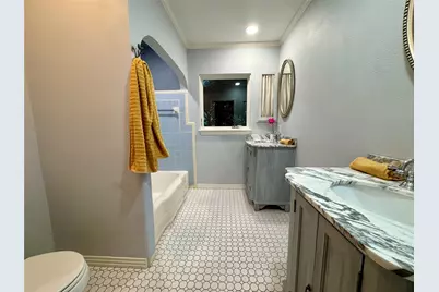 2307 Lawndale Drive, Dallas, TX 75211 - Photo 11