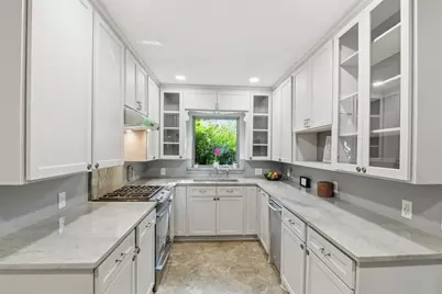 2307 Lawndale Drive, Dallas, TX 75211 - Photo 11