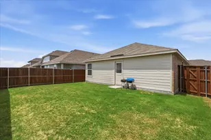 1805 Goose Pond Rd, Forney, TX 75126 - Photo 23