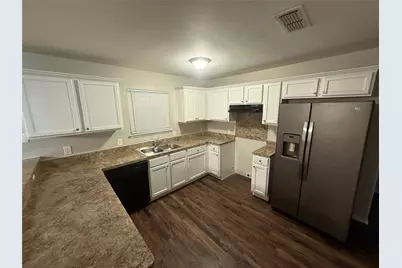 416 Heritage Drive, Crowley, TX 76036 - Photo 5