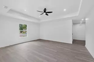 11303 Iris Dr, Balch Springs, TX 75180 - Photo 7