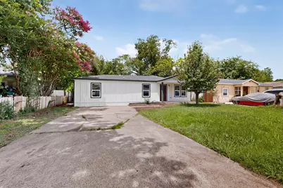 11303 Iris Drive, Balch Springs, TX 75180 - Photo 3