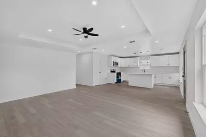 11303 Iris Drive, Balch Springs, TX 75180 - Photo 9