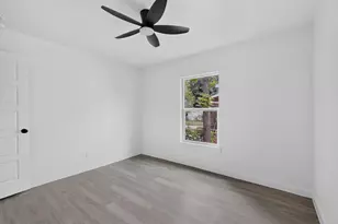 11303 Iris Dr, Balch Springs, TX 75180 - Photo 23