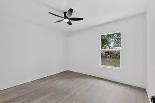 11303 Iris Dr, Balch Springs, TX 75180 - Photo 27