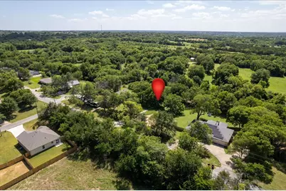 704 N Denison Street, Bells, TX 75414 - Photo 1