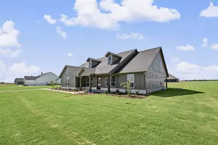 181 Sunny Side Rd, Valley View, TX 76272 - Photo 3
