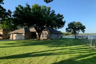 1803 Chisec Ct, Granbury, TX 76048 - Photo 3