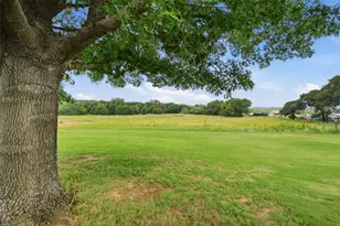 152 Fox Rd, Weatherford, TX 76088 - Photo 9