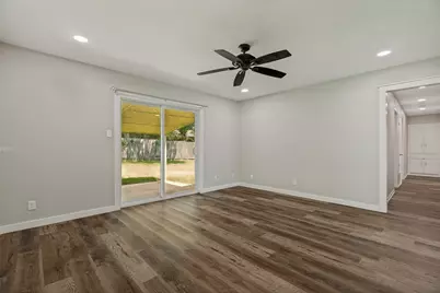 914 S Hyde Park Avenue, Denison, TX 75020 - Photo 5