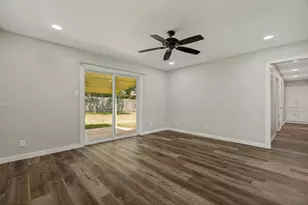 914 S Hyde Park Ave, Denison, TX 75020 - Photo 5