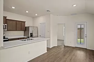 900 Shear Dr, Royse City, TX 75189 - Photo 11