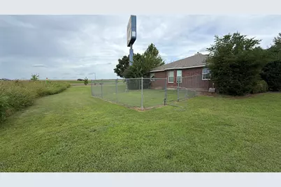 8111 S US Highway 75 #200, Sherman, TX 75090 - Photo 5