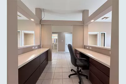 8111 S US Highway 75 #200, Sherman, TX 75090 - Photo 7
