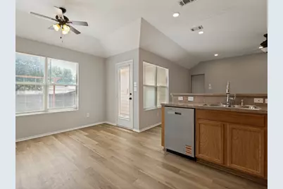 7832 Kansas Avenue, Dallas, TX 75241 - Photo 13