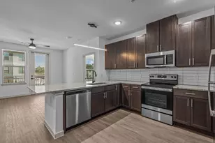 3120 E Park Row Dr, Arlington, TX 76010 - Photo 3