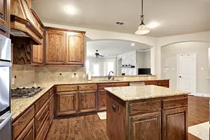 15400 Mount Evans Dr, Little Elm, TX 75068 - Photo 7