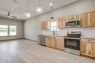 1040 Rays Way, Weatherford, TX 76085 - Photo 13
