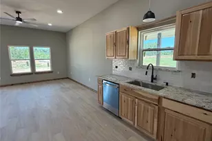 1040 Rays Way, Weatherford, TX 76085 - Photo 9
