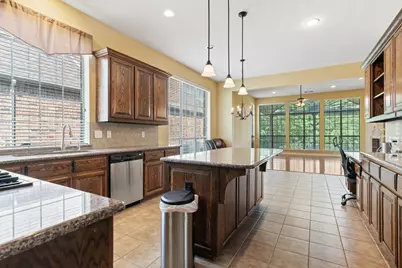 3024 N Camino Lagos, Grand Prairie, TX 75054 - Photo 7