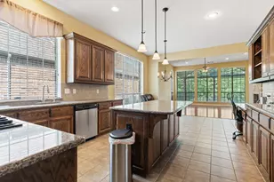 3024 N Camino Lagos, Grand Prairie, TX 75054 - Photo 7