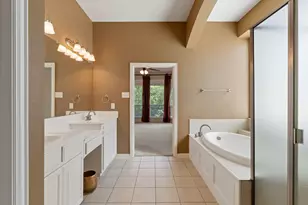3024 N Camino Lagos, Grand Prairie, TX 75054 - Photo 13