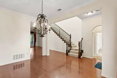 3024 N Camino Lagos, Grand Prairie, TX 75054 - Photo 11