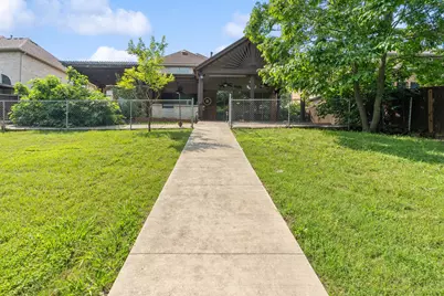 3024 N Camino Lagos, Grand Prairie, TX 75054 - Photo 25