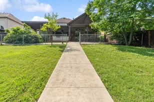 3024 N Camino Lagos, Grand Prairie, TX 75054 - Photo 25