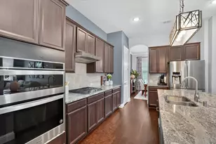 12766 Mercer Pkwy, Farmers Branch, TX 75234 - Photo 13
