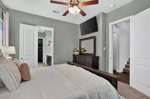 12766 Mercer Pkwy, Farmers Branch, TX 75234 - Photo 17