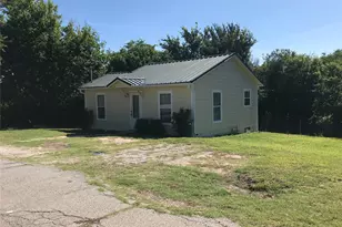 416 Shannon St, Weatherford, TX 76086 - Photo 1