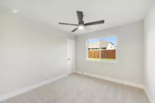 1005 Snowy Owl Dr, Alvarado, TX 76009 - Photo 19