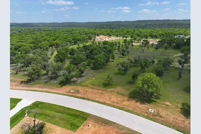 2131 E Landings N, Granbury, TX 76049 - Photo 7