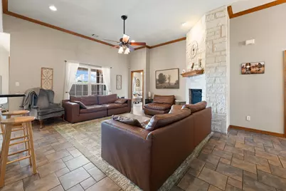 2211 Nottaway Drive, Cleburne, TX 76033 - Photo 9