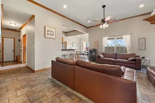 2211 Nottaway Dr, Cleburne, TX 76033 - Photo 9
