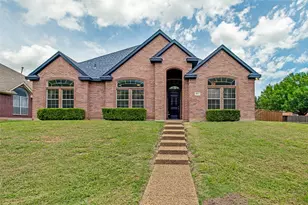 803 Mill Creek Rd, Lancaster, TX 75146 - Photo 1