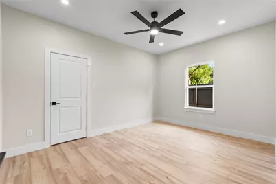 3811 Harlingen Street, Dallas, TX 75212 - Photo 29