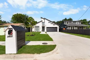 3811 Harlingen St, Dallas, TX 75212 - Photo 3