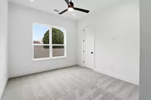 628 Wayne St, Dallas, TX 75223 - Photo 29