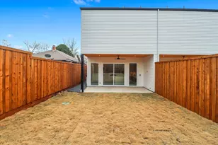 628 Wayne St, Dallas, TX 75223 - Photo 31