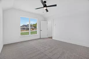1097 Colt Rd, Springtown, TX 76082 - Photo 29