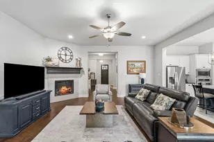 3828 Pine Valley Ln, Arlington, TX 76001 - Photo 17