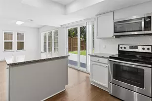 5517 Castleview Ln, Garland, TX 75044 - Photo 15