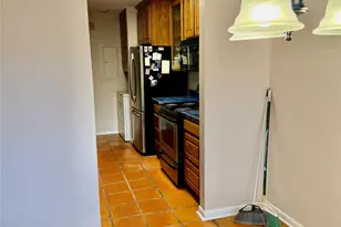 2010 Westkendal Ln, Arlington, TX 76015 - Photo 11
